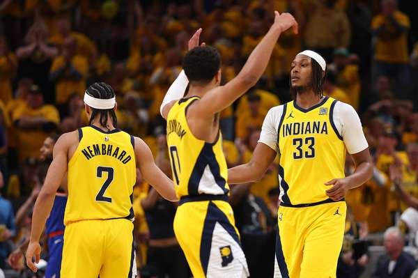 尼克斯名人球迷遭步行者主场狂嘘 前NFL球星DJ激情放狠话