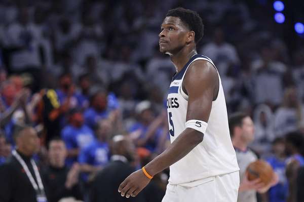 前NBA悍将发出警告：爱德华兹若掌握背身技术将成联盟噩梦