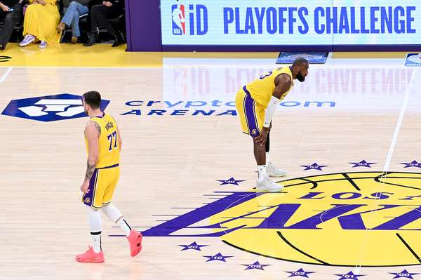 掘金火箭开启军备竞赛 湖人静观其变暗藏玄机